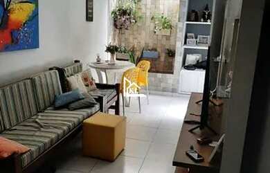 Imagem: A casa possui 2 Dormitórios, 2 Banheiros, 1 Vaga na garagem