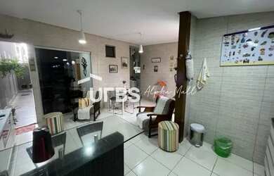 Imagem: A casa em condomínio possui 4 Dormitórios, 4 Banheiros, 2