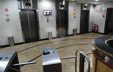 Imagem 4: Sala comercial, mobiliada, para locação, na Av. Paulista e próxima...