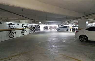 Imagem: O apartamento possui 4 Dormitórios, 5 Banheiros e 220m² de