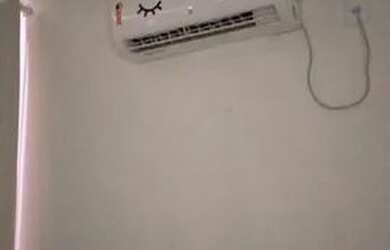 Imagem: A casa possui 2 Dormitórios, 1 Banheiro, 1 Vaga na garagem