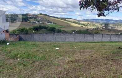 Imagem: O terreno à venda possui 250m² de Área e está localizado