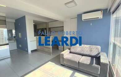 Imagem: O apartamento possui 1 Dormitório, 1 Banheiro, 1 Vaga na garagem