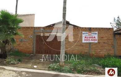 Imagem: A casa possui 2 Dormitórios, 1 Banheiro, 2 Vagas na garagem