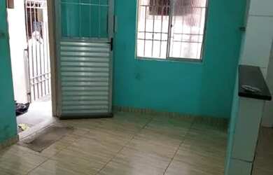 Imagem: A casa possui 1 Dormitório, 1 Banheiro e está localizado