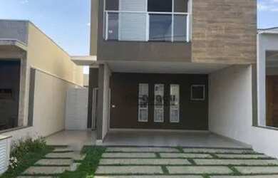 Imagem: A casa em condomínio possui 3 Dormitórios, 3 Banheiros, 4