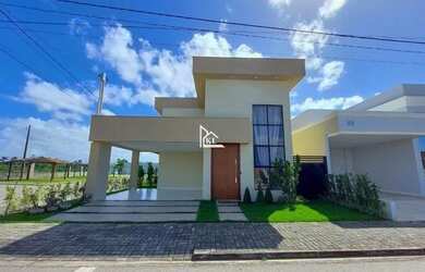 Imagem: A casa possui 3 Dormitórios, 3 Banheiros, 4 Vagas na garagem