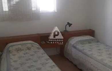 Imagem 5: Apartamento Triplex 3 Quartos na Quadra da Praia do Leblon 1 Vaga