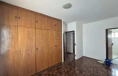 Imagem 5: Casa para locação ou venda com 4 quartos na Vila Universitária em Bauru...