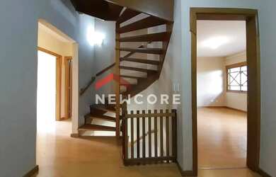 Imagem: A casa em condomínio possui 3 Dormitórios, 4 Banheiros, 2