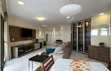 Imagem: O apartamento possui 3 Dormitórios, 1 Banheiro, 3 Vagas na