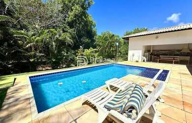 Imagem: A casa em condomínio possui 4 Dormitórios, 5 Banheiros, 4