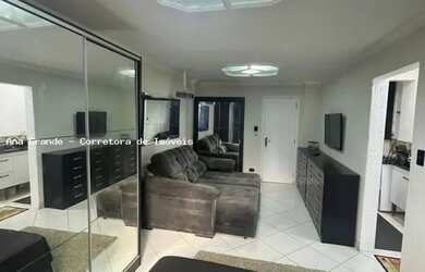 Imagem: O studio possui 1 Dormitório, 1 Banheiro, 1 Vaga na garagem