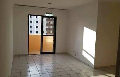 Imagem: O apartamento possui 3 Dormitórios, 2 Banheiros, 2 Vagas na