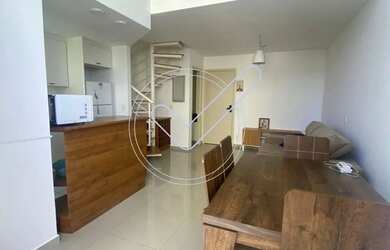 Imagem: O apartamento possui 1 Dormitório, 2 Banheiros, 1 Vaga na garagem