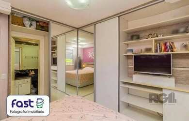 Imagem: O apartamento possui 3 Dormitórios, 2 Banheiros, 1 Vaga na