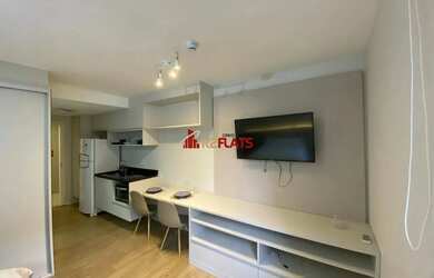 Imagem: O studio possui 1 Dormitório, 1 Banheiro, 33m² de Área e