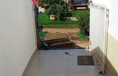 Imagem: A casa em condomínio possui 3 Dormitórios, 2 Banheiros, 2