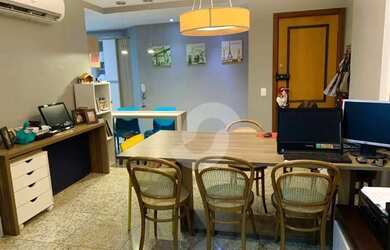 Imagem: O apartamento possui 3 Dormitórios, 3 Banheiros, 2 Vagas na