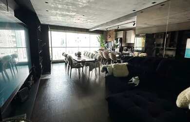 Imagem: O apartamento possui 3 Dormitórios, 3 Banheiros, 2 Vagas na