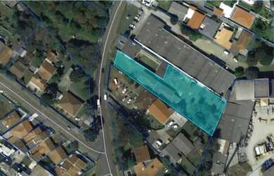 Imagem: O terreno possui 2.340m² de Área e está localizado em Abranches