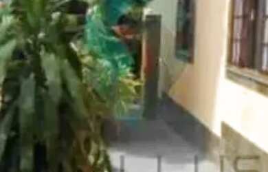 Imagem: A casa possui 3 Dormitórios, 3 Banheiros, 4 Vagas na garagem