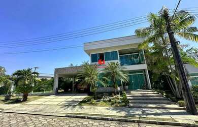 Imagem: A casa em condomínio possui 3 Dormitórios, 2 Banheiros, 4