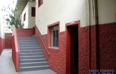 Imagem: O depósito possui 850m² de Área e está localizado em Santo