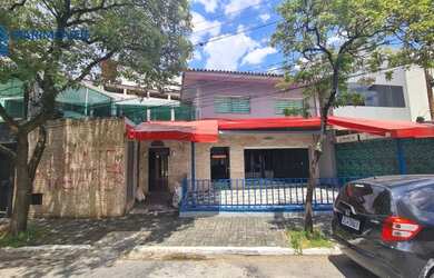 Imagem: O depósito possui 300m² de Área e está localizado em Água