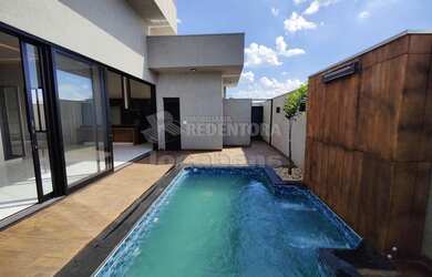 Imagem: A casa em condomínio possui 3 Dormitórios, 4 Banheiros, 4