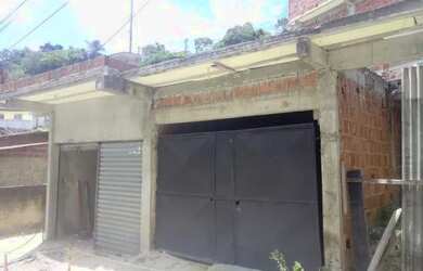 Imagem: A casa possui 2 Dormitórios, 1 Banheiro, 1 Vaga na garagem