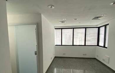 Imagem: O depósito possui 1 Vaga na garagem e 38m² de Área e está