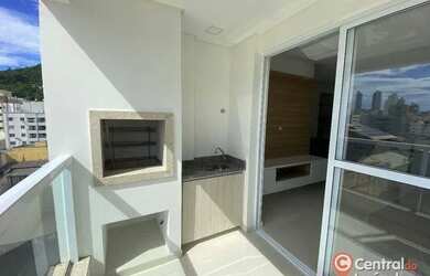 Imagem: O apartamento possui 2 Dormitórios, 2 Banheiros, 2 Vagas na