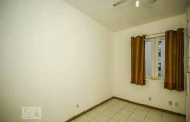 Imagem: O apartamento possui 1 Dormitório, 1 Banheiro e 40m² de Área