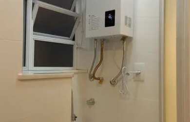 Imagem 14: Quarto e sala na primeira quadra - metrô- reformadissimo