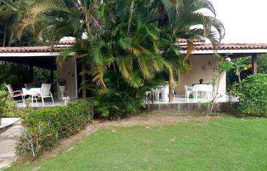 Imagem: A casa em condomínio possui 3 Dormitórios, 3 Banheiros, 2