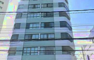 Imagem: O apartamento possui 3 Dormitórios, 1 Banheiro, 2 Vagas na