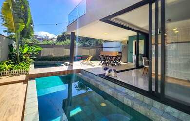 Imagem: A casa em condomínio possui 3 Dormitórios, 4 Banheiros, 4