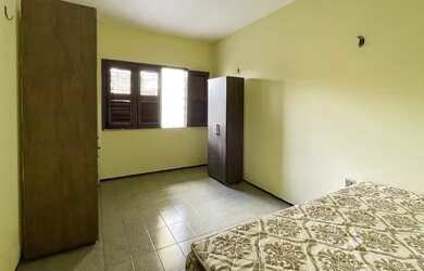 Imagem 4: Casa Duplex à venda com 308 m² sendo 8 quartos em Manuel Sátiro - Fortaleza...