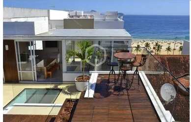 Imagem: O apartamento na cobertura possui 5 Dormitórios, 4 Banheiros