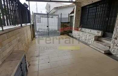 Imagem: A casa possui 2 Dormitórios, 2 Banheiros, 1 Vaga na garagem