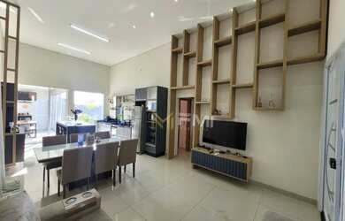 Imagem: A casa em condomínio possui 3 Dormitórios, 2 Banheiros, 4