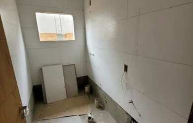 Imagem 15: CASA DE PRIMEIRA LOCAÇÃO FALTANDO ACABAMENTO A VENDA EM ARARUAMA-RJ