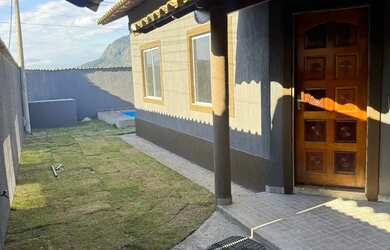 Imagem 5: Casa na 87 esquina meio terreno com piscina e churrasqueira