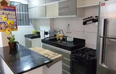 Imagem: O apartamento possui 2 Dormitórios, 1 Banheiro, 1 Vaga na garagem