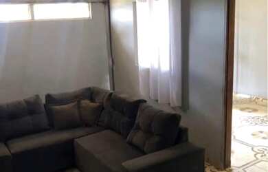 Imagem: A casa possui 3 Dormitórios, 3 Banheiros e 1 Vaga na garagem