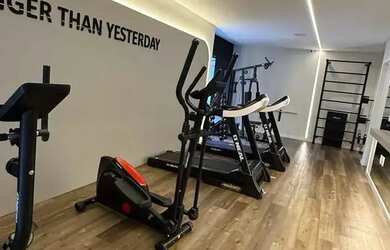 Imagem 6: Apartamento com 3 dormitórios sendo 2 suítes e 2 vagas de garagem em...