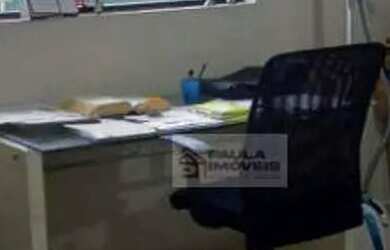 Imagem: O depósito possui 420m² de Área e está localizado em Parque