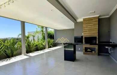 Imagem: A casa em condomínio possui 3 Dormitórios, 3 Banheiros, 4