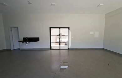 Imagem: O depósito possui 1 Vaga na garagem e 11m² de Área e está